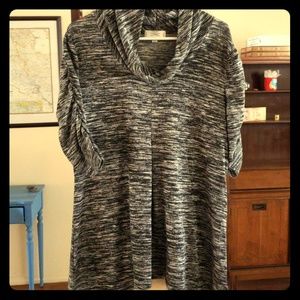 Cowl neck med sleeve top asymmetric hem